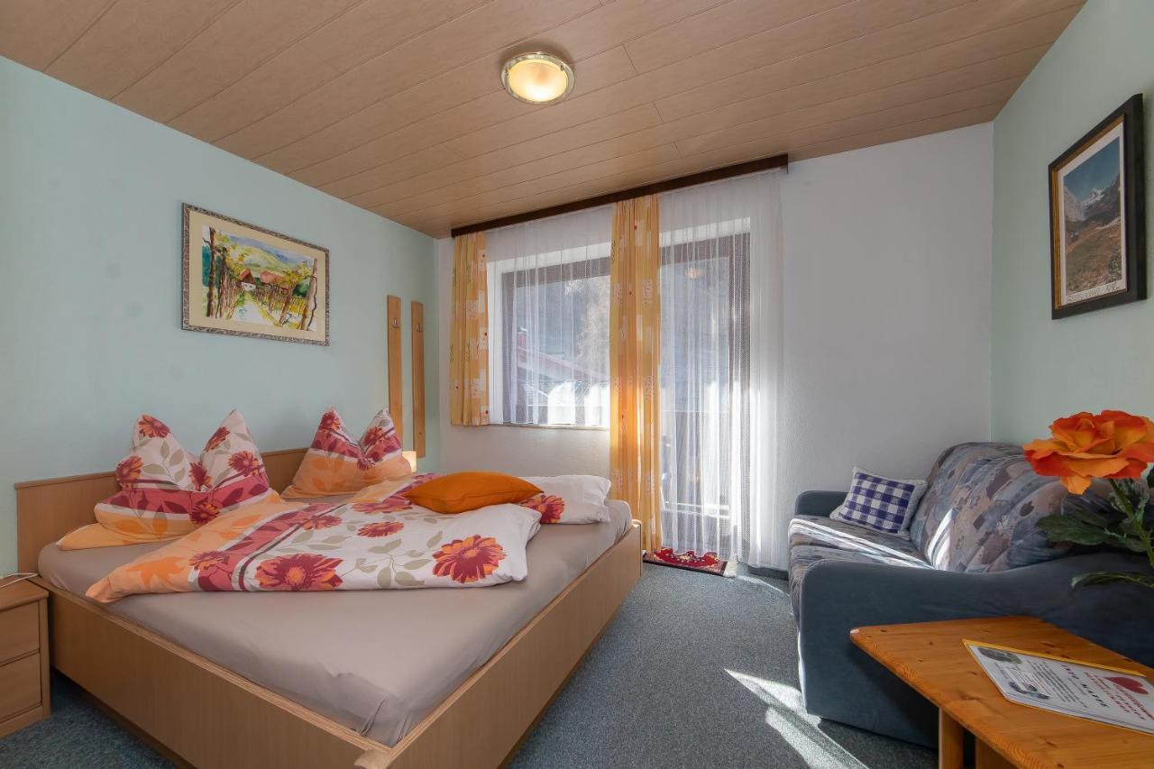 Fruehstuecks- Pension Sonnblickhof Рауріс Екстер'єр фото